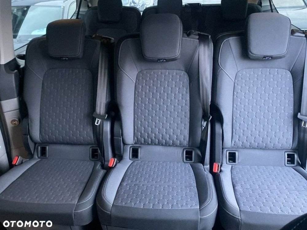Ford Tourneo Custom - 5
