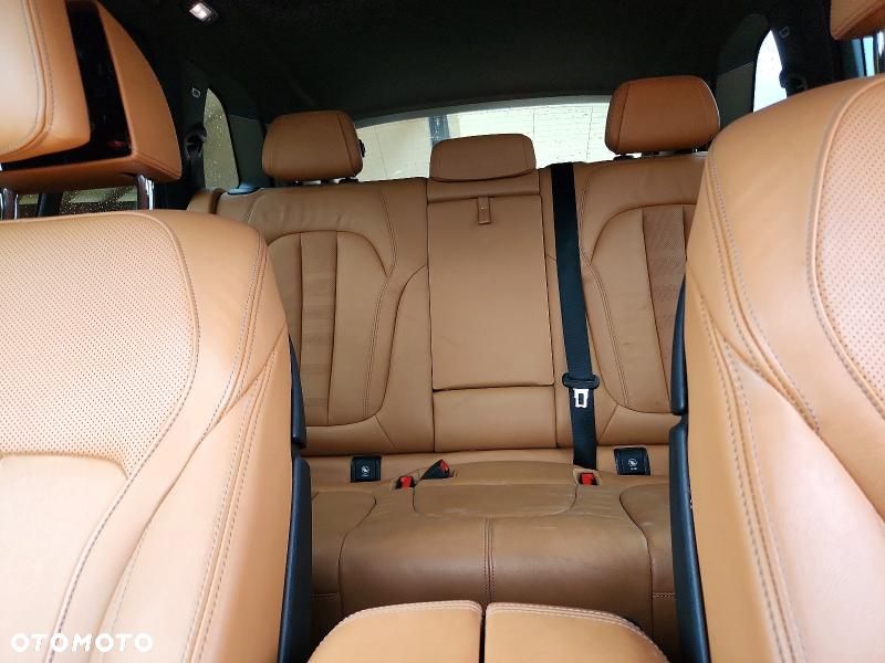 BMW X5 xDrive40i sport - 9