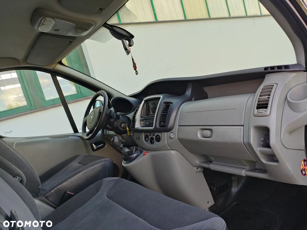 Renault Trafic - 15