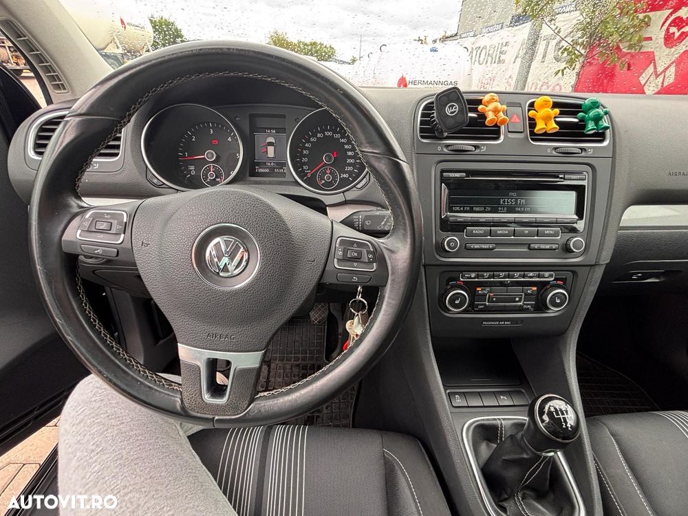 Volkswagen Golf 1.6 TDI DPF Comfortline - 9