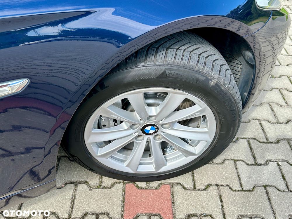 BMW Seria 5 530d xDrive Sport-Aut - 16