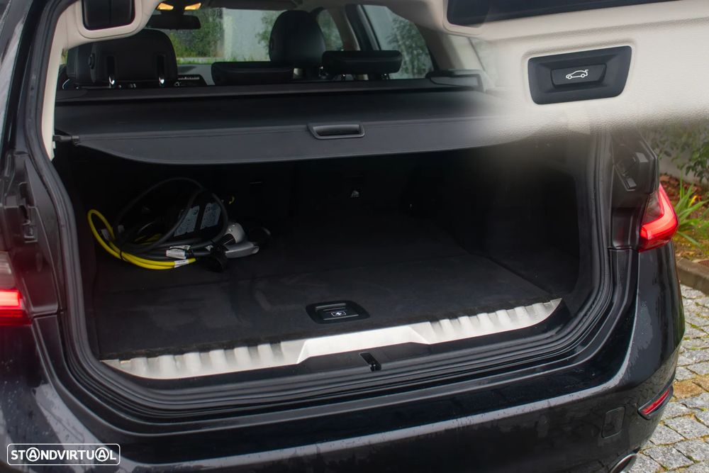 BMW 330 e Line Sport Auto - 9