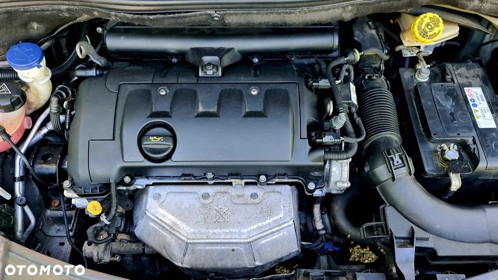 Peugeot 208 1.4 VTi Active - 23