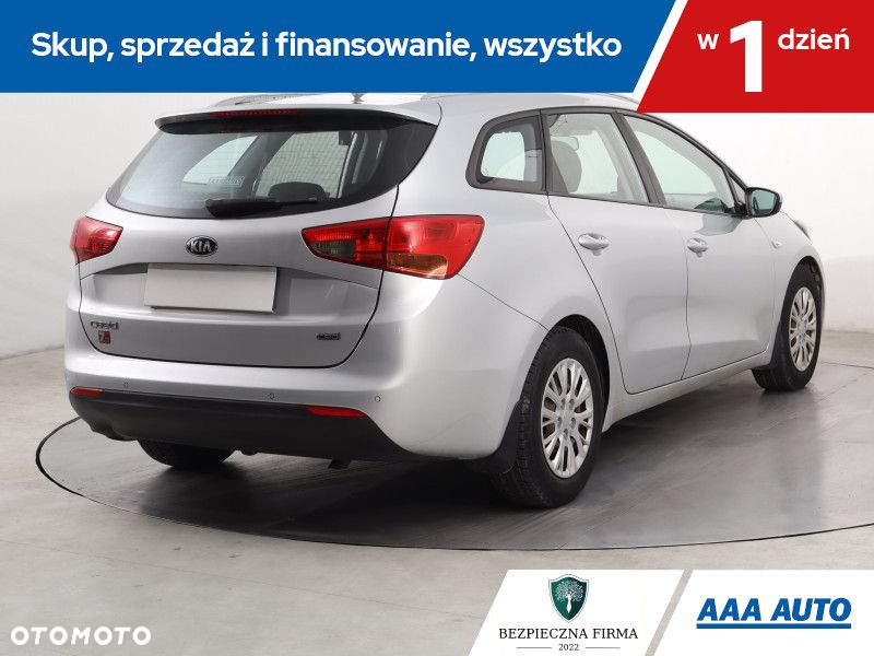 Kia Ceed - 6