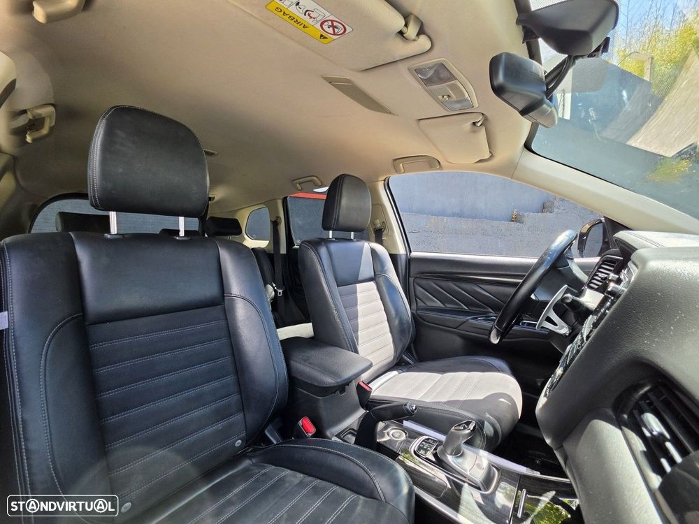 Mitsubishi Outlander 2.0 Intense Navi - 4