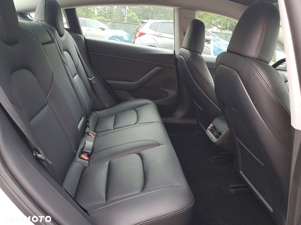 Tesla Model 3 Langstreckenbatterie Allradantrieb Dual Motor - 9