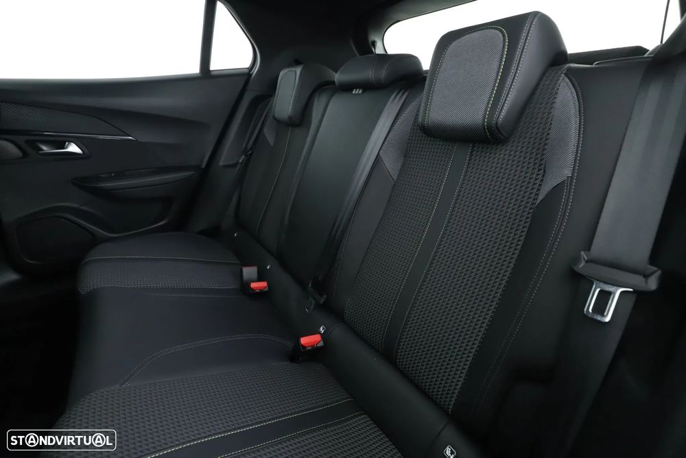 Peugeot 2008 1.2 PureTech GT Line - 13