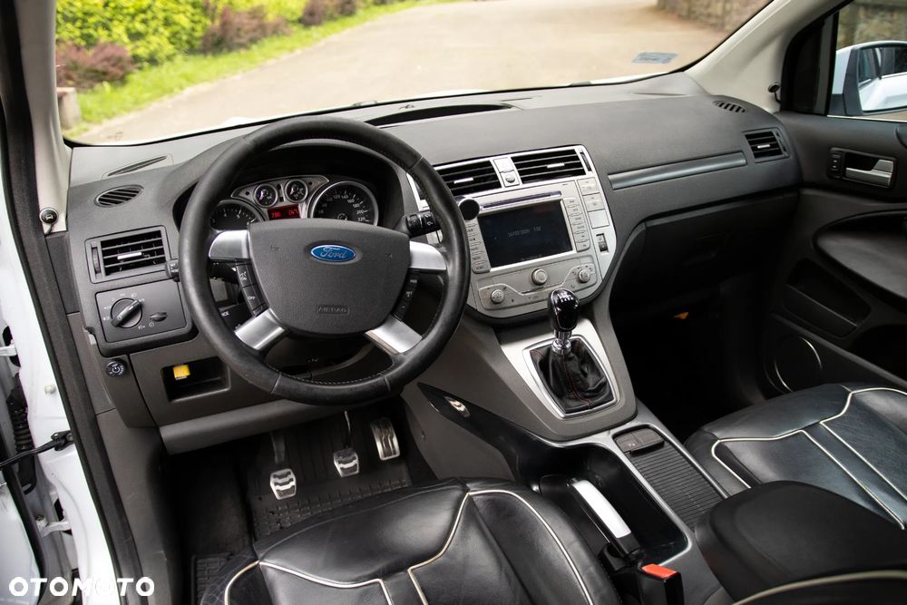 Ford Kuga 2.5 4x4 Individual - 12