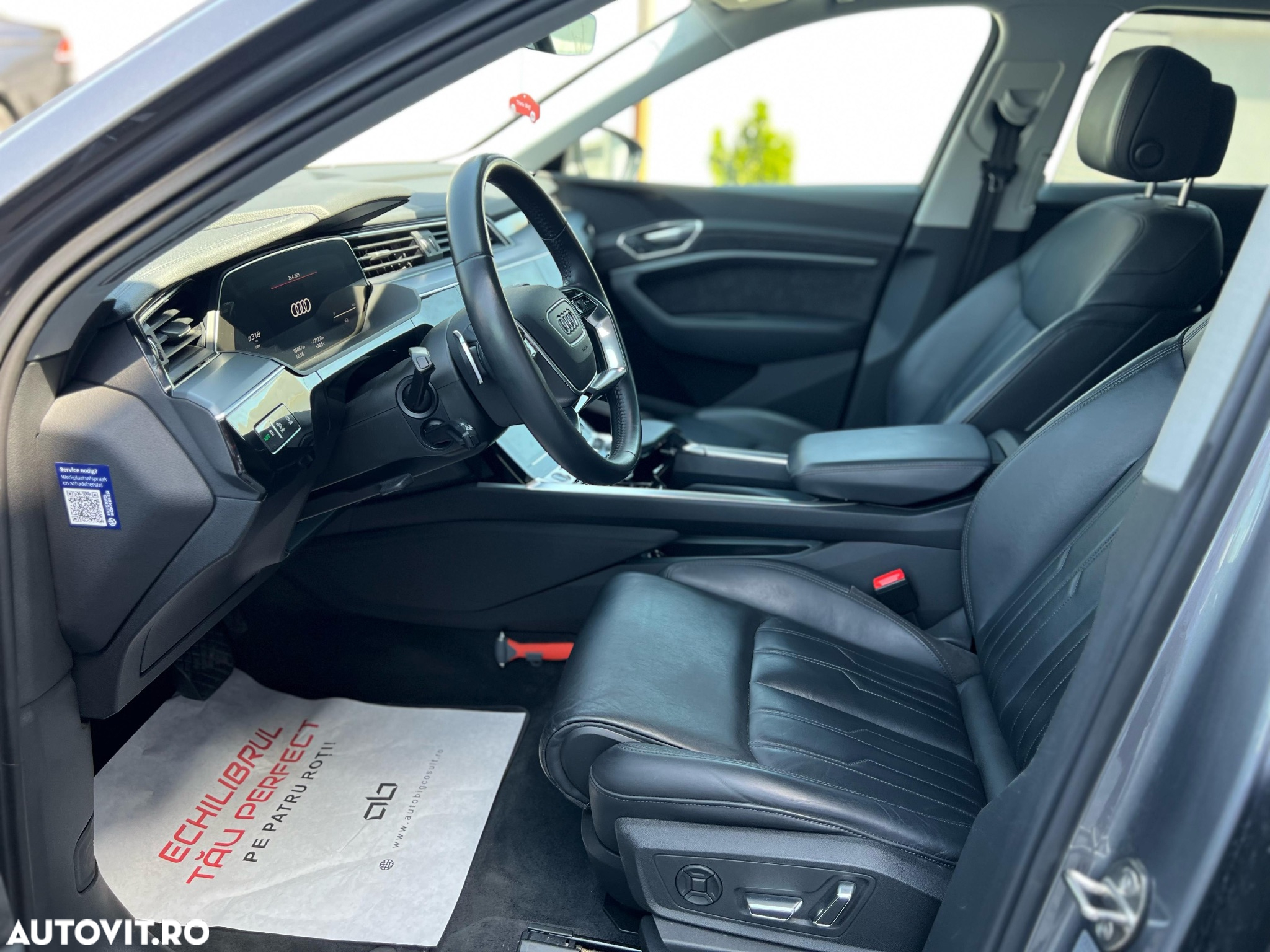 Audi e-tron 55 quattro Basic - 12