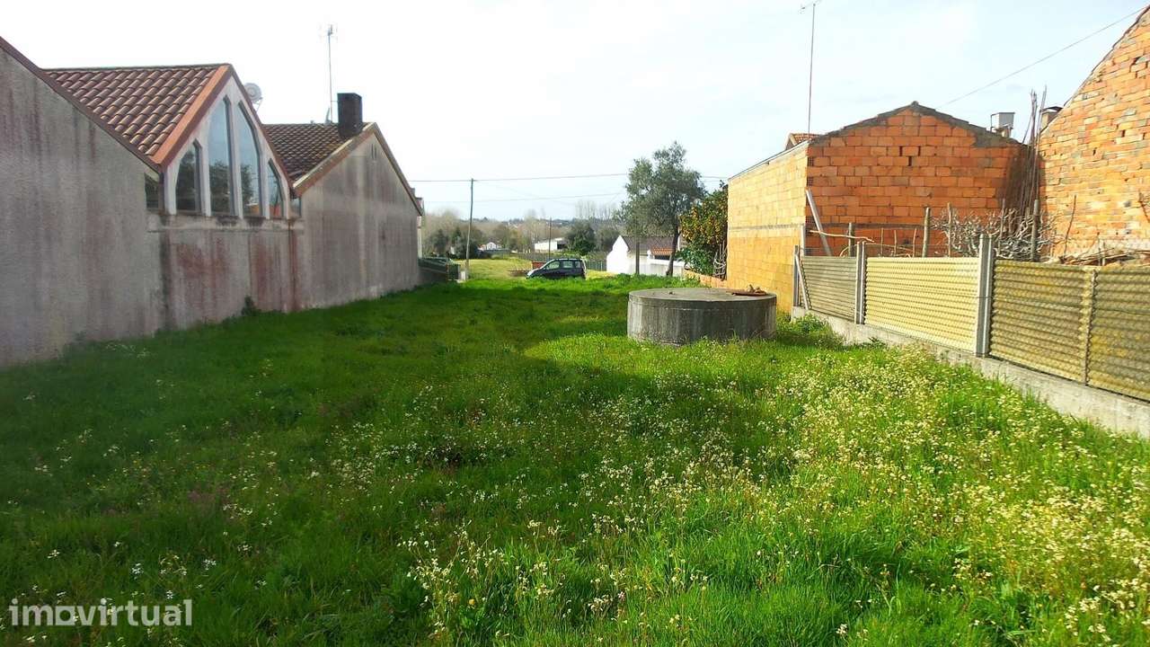 Terreno em Óis da Ribeira - Grande imagem: 3/13