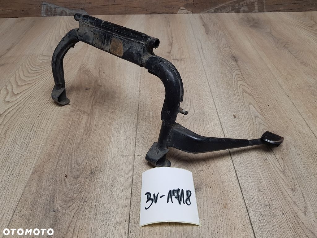 Stopka centralna Sym GTS 250 - 1