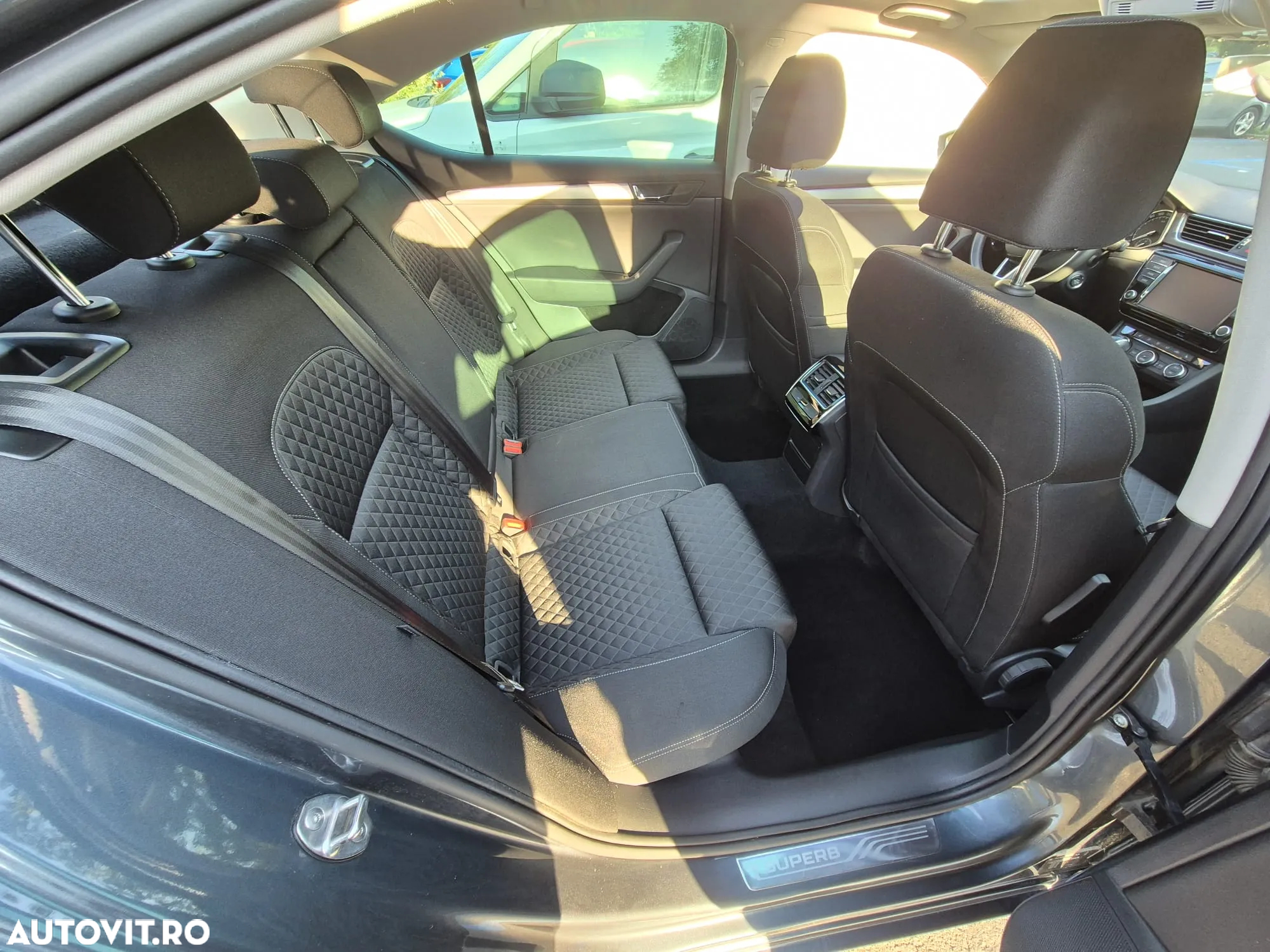 Skoda Superb 1.6 TDI DSG Style - 8