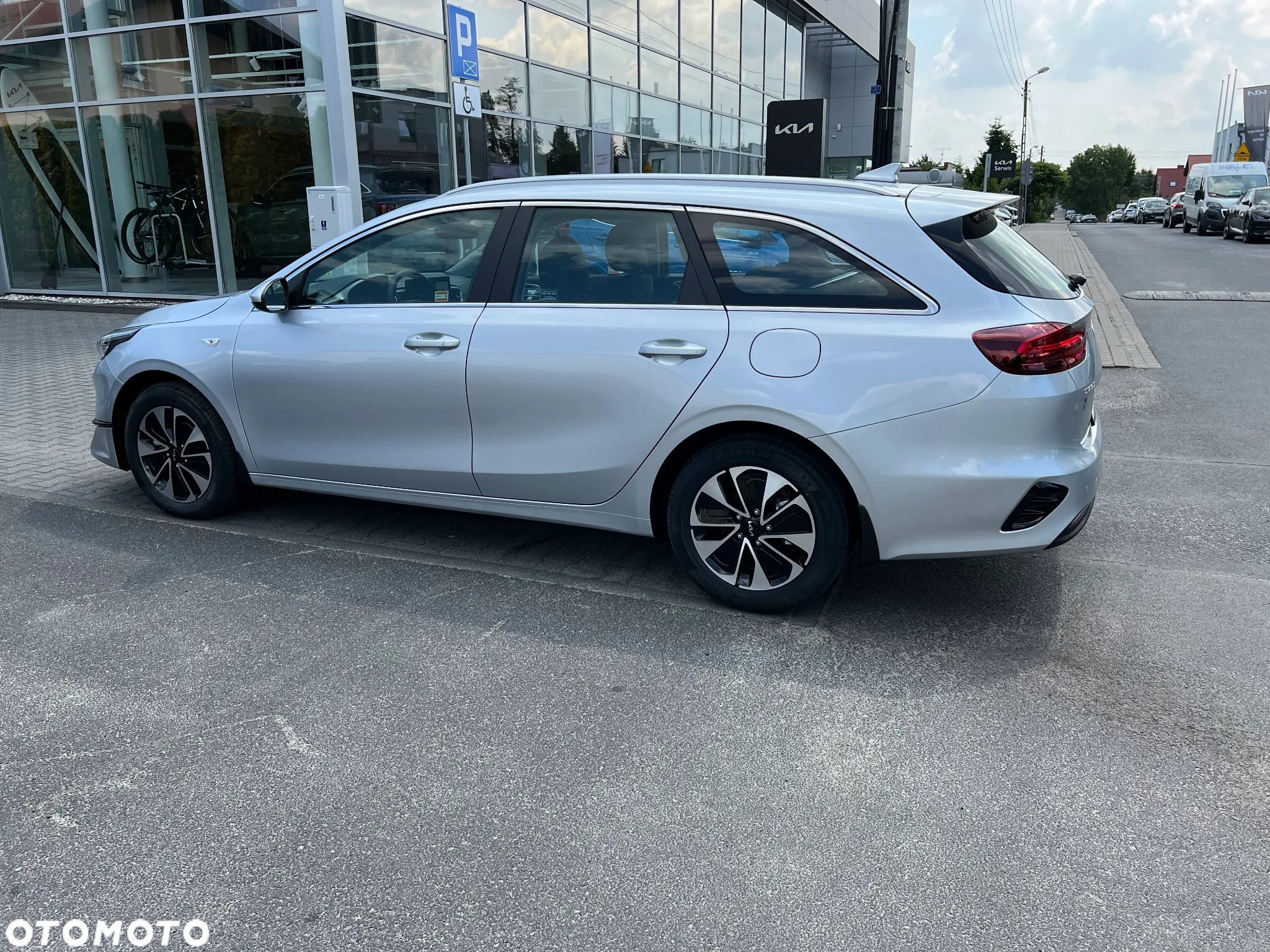 Kia Ceed 1.5 T-GDI M - 13