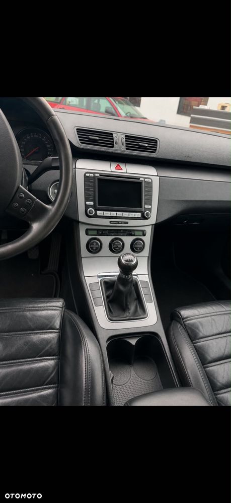 Volkswagen Passat - 3