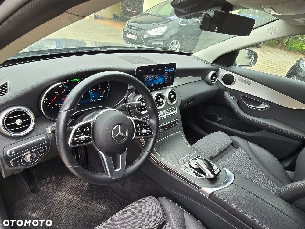 Mercedes-Benz Klasa C 300 de 9G-TRONIC - 19