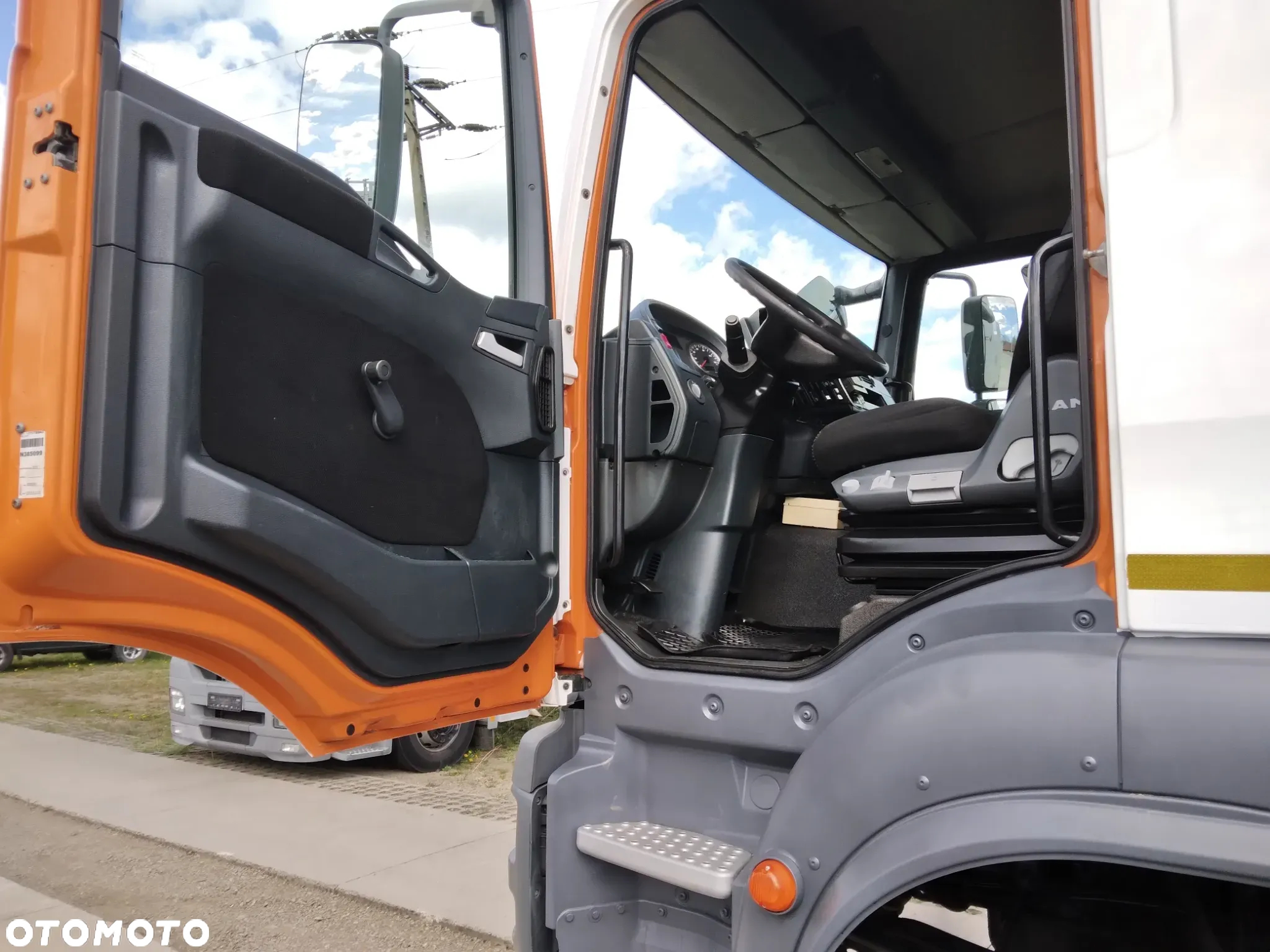 MAN TGM 18.250 4x4 Smieciarka resor - 25