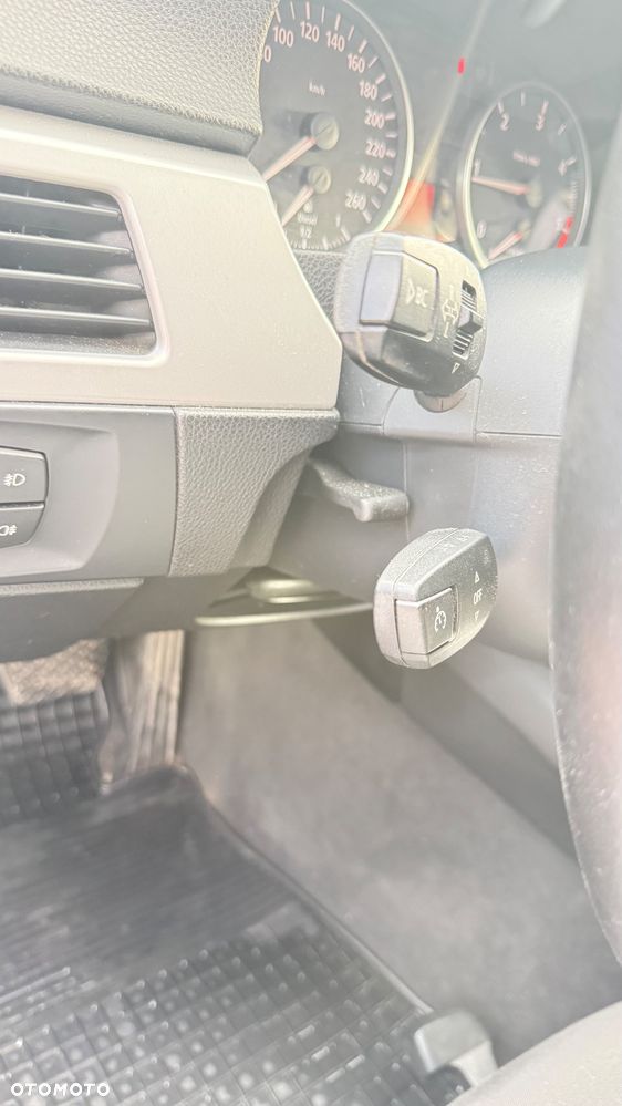 BMW Seria 3 - 25
