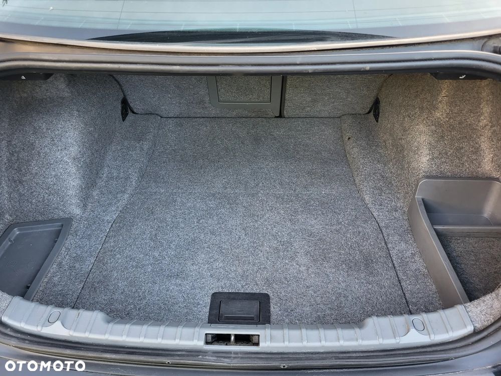 BMW Seria 3 325xi - 10
