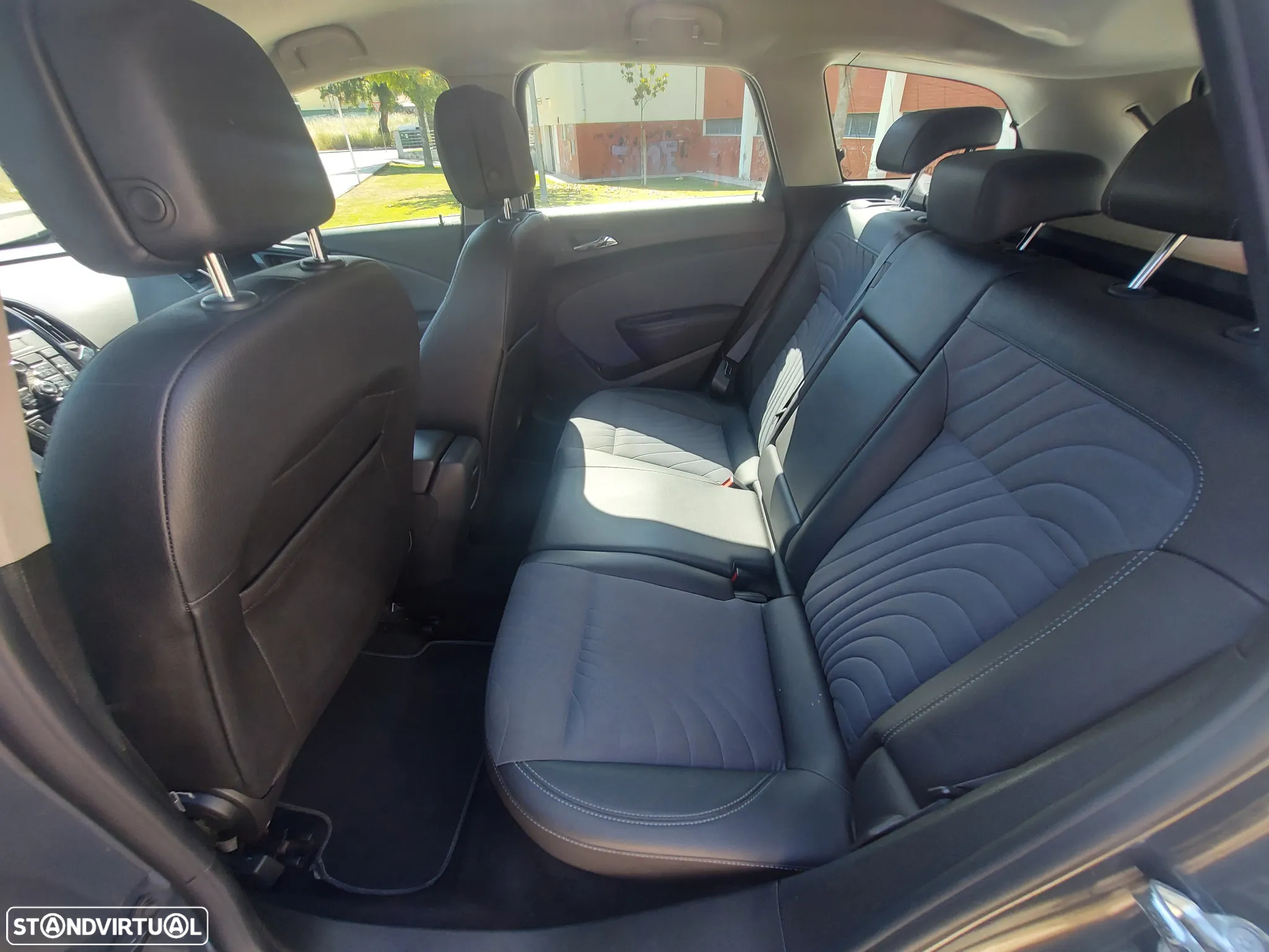 Opel Astra Sports Tourer 1.6 CDTi Cosmo S/S - 9