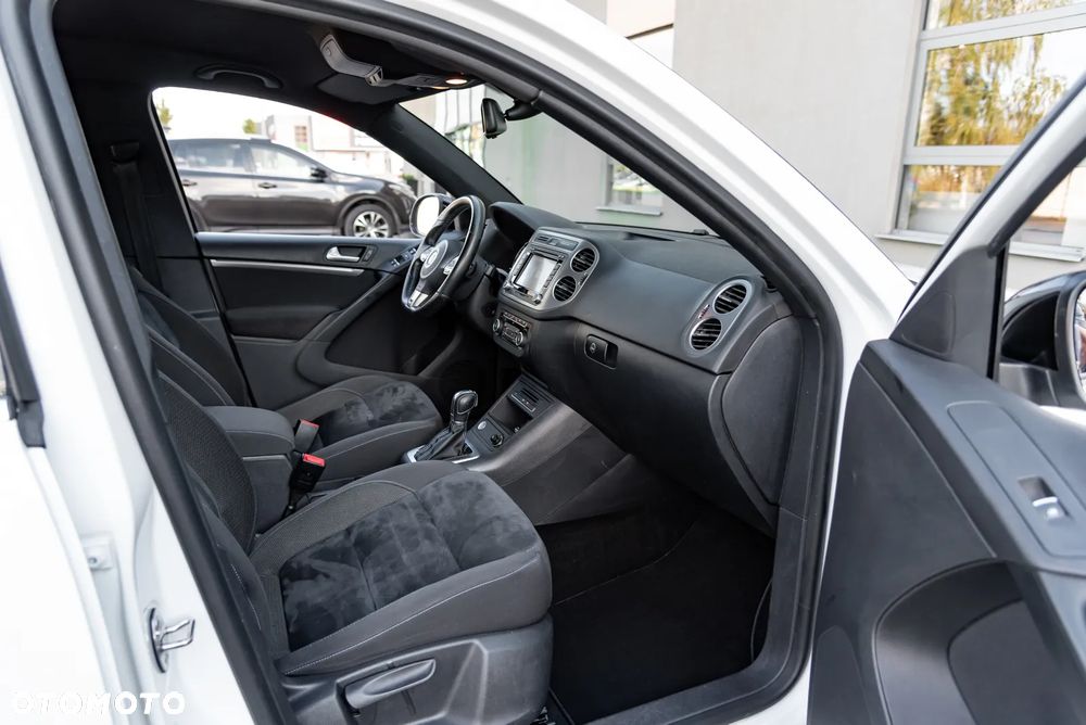 Volkswagen Tiguan 2.0 TSI 4Motion DSG Lounge Sport & Style - 26