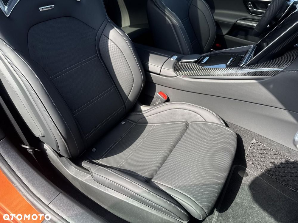 Mercedes-Benz AMG GT 63 4MATIC+ - 22