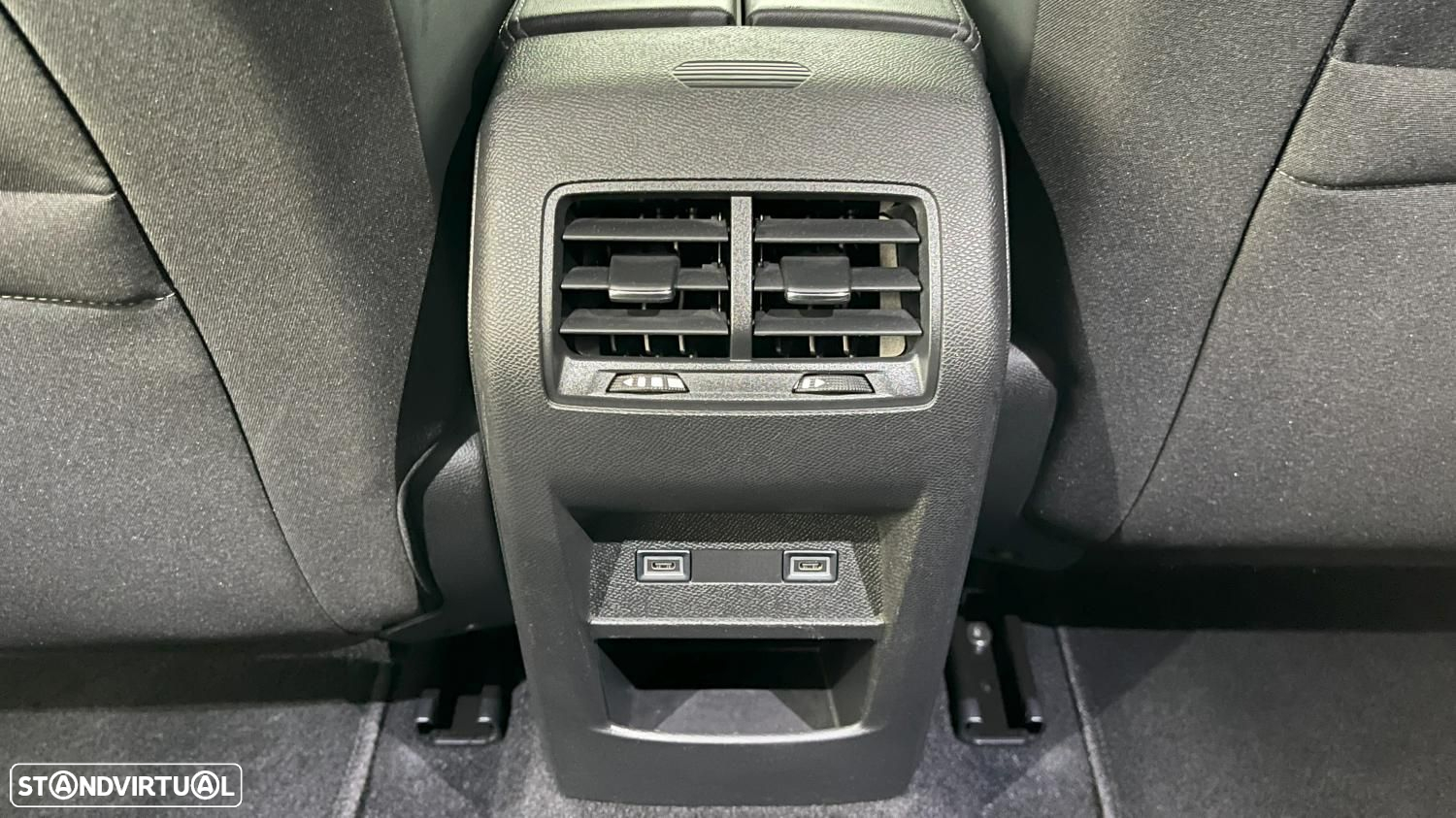 Peugeot 308 SW 1.2 PureTech Allure Pack EAT8 - 26
