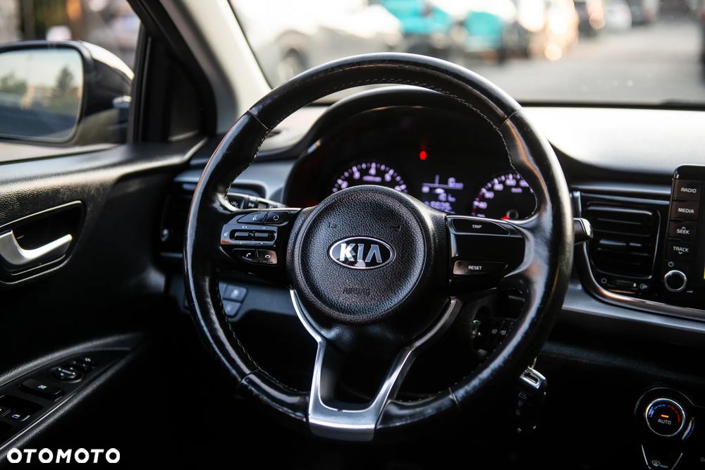 Kia Rio 1.2 Business Line Plus - 32