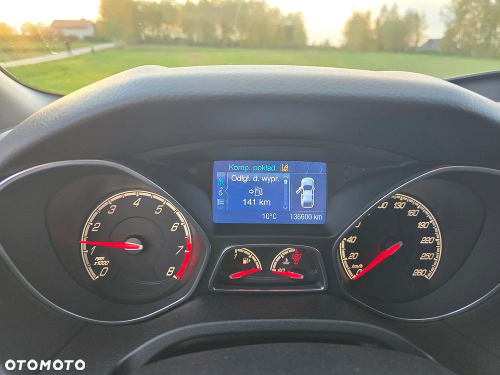 Ford Focus 2.0 EcoBoost ST - 22