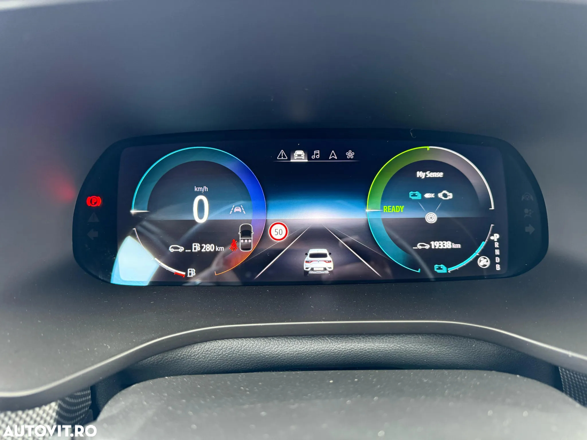 Renault Arkana E-TECH Hybrid 145 E-Tech Engineered - 25