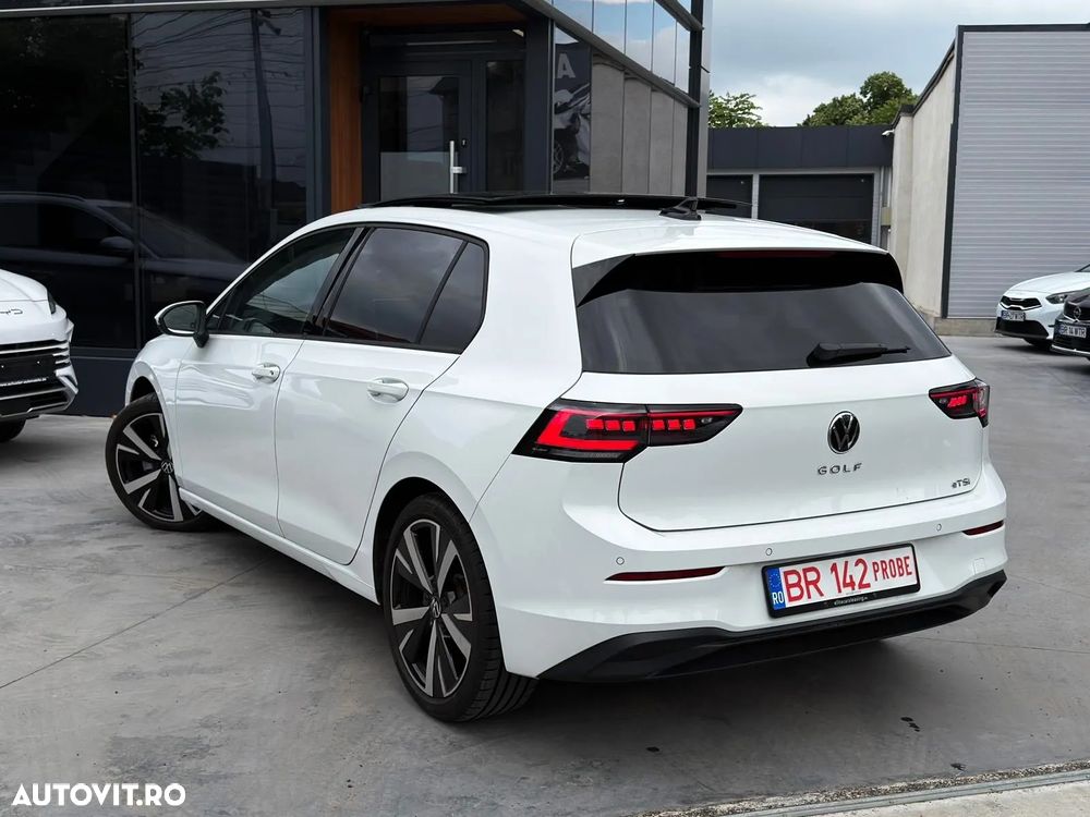 Volkswagen Golf 1.5 eTSI OPF DSG R-Line - 10