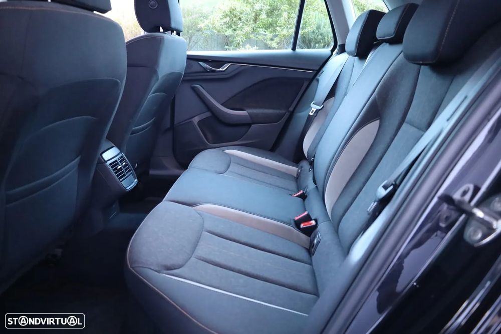 Skoda Kamiq 1.0 TSI Style - 52
