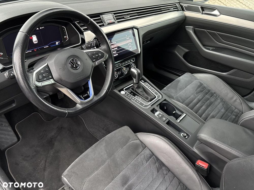 Volkswagen Passat - 10