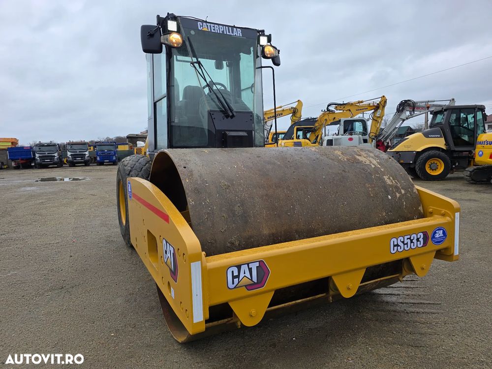 Caterpillar Cat CS-533 cilindru compactor terasament 13 tone hamm ammamn bomag - 2