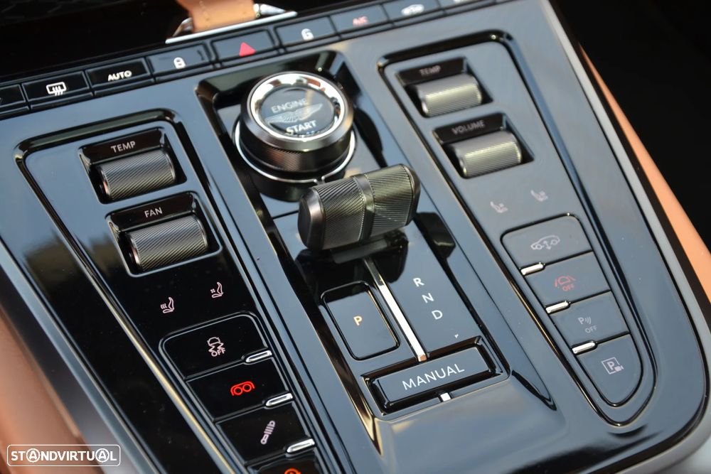 Aston Martin DBX 707 - 40