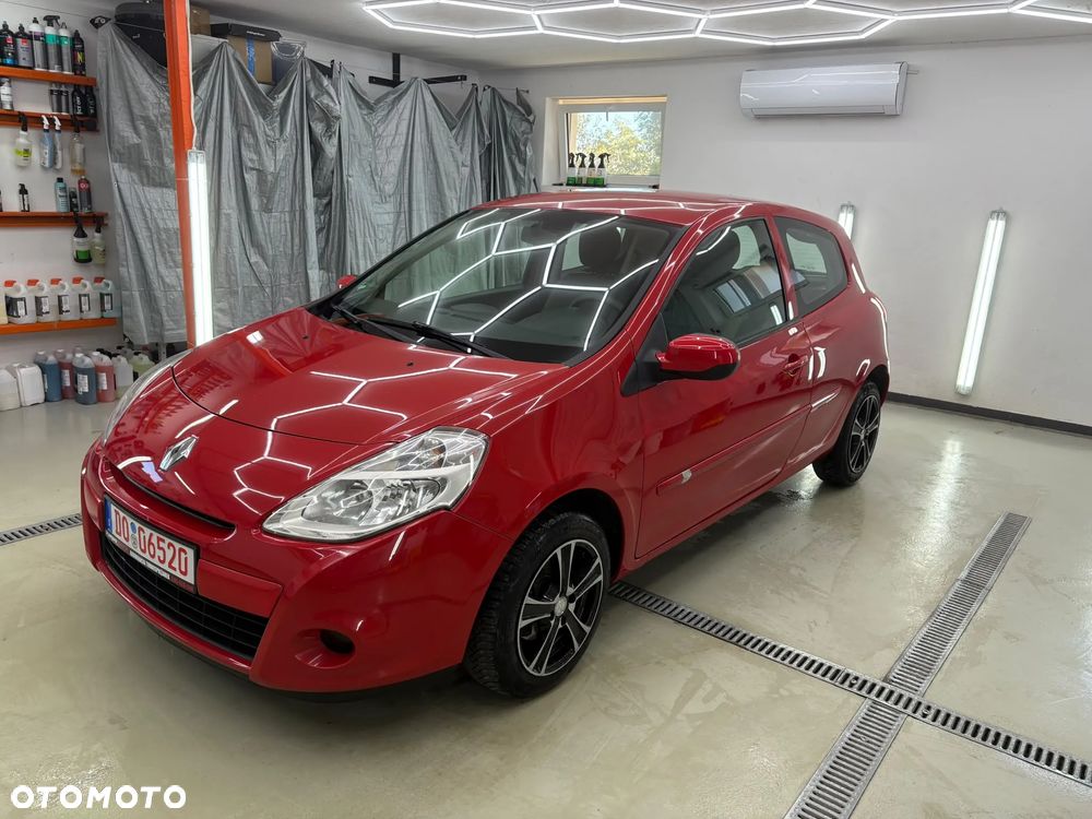 Renault Clio - 7