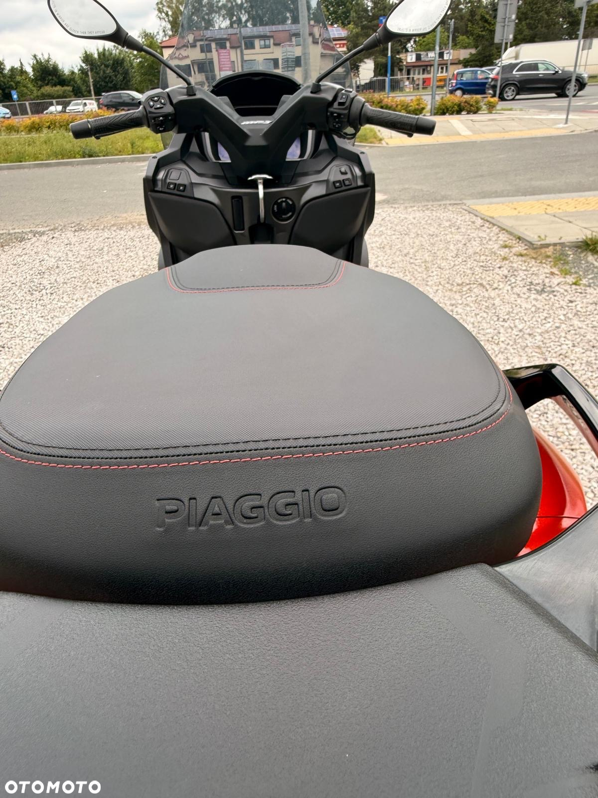 Piaggio MP-3 - 15