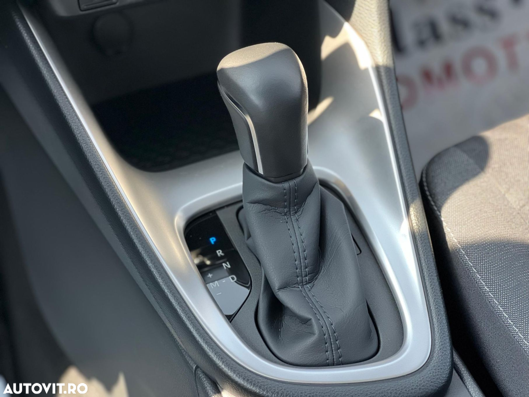 Toyota Yaris 1.5 CVT Dynamic - 16