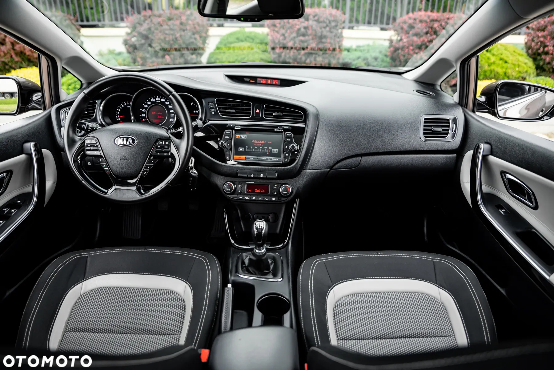 Kia Ceed Cee'd 1.6 GDI L - 27