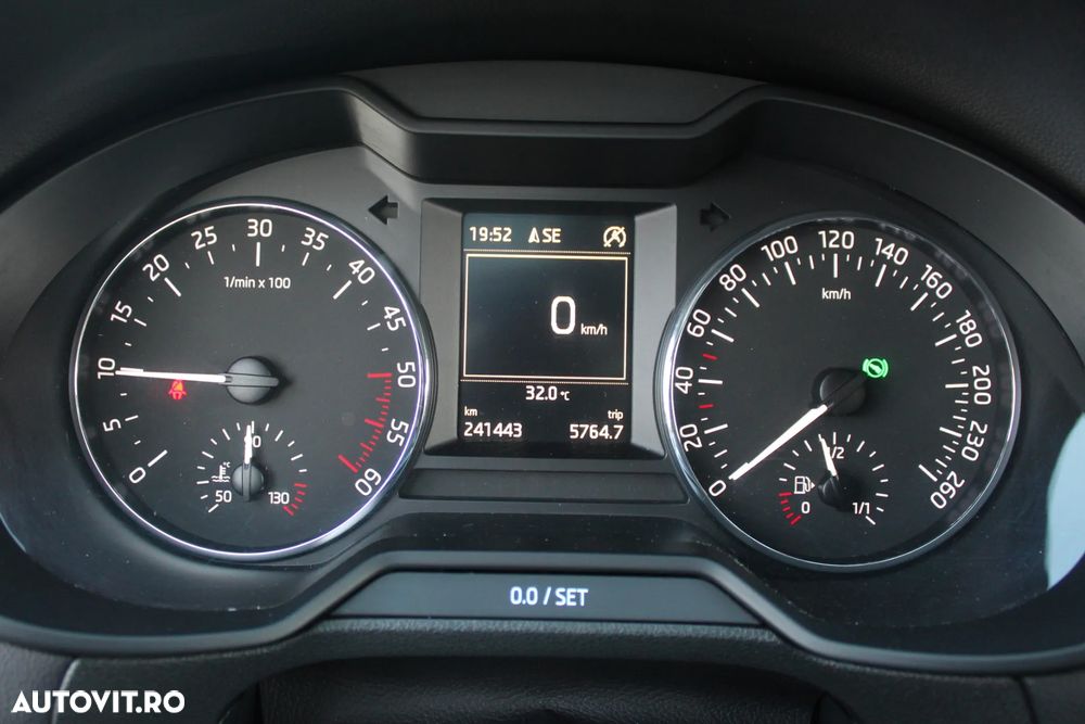 Skoda Octavia 2.0 TDI 4X4 ELEGANCE DSG - 19