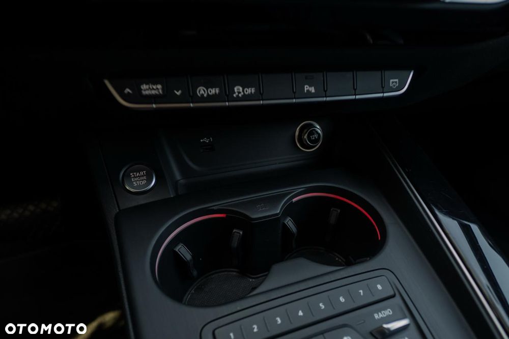 Audi A4 Avant 40 TDI S tronic quattro sport - 28