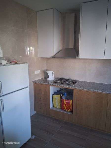 Casa para alugar - Grande imagem: 2/9