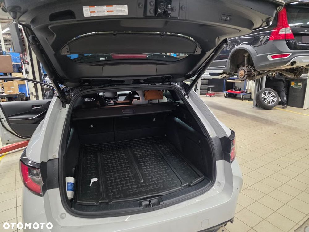 Toyota Corolla 2.0 Hybrid GR Sport - 15