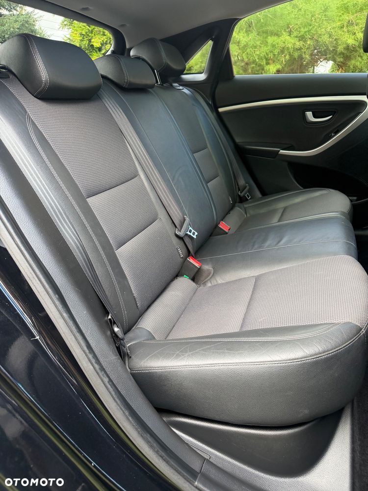 Hyundai i30 1.6 GDI Premium - 25