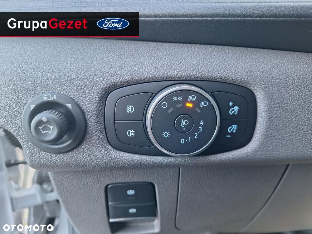Ford Transit - 12