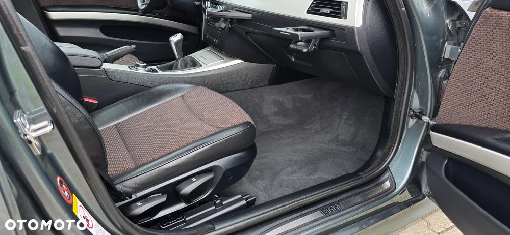 BMW Seria 3 318i Touring Edition Exclusive - 19
