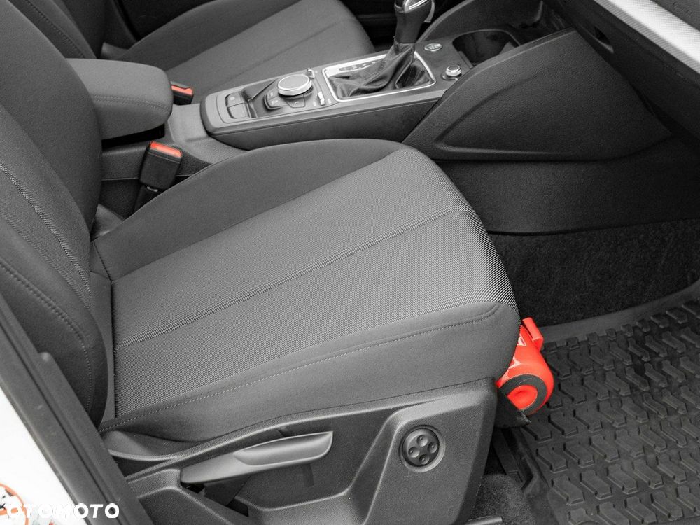 Audi Q2 35 TFSI S tronic - 33