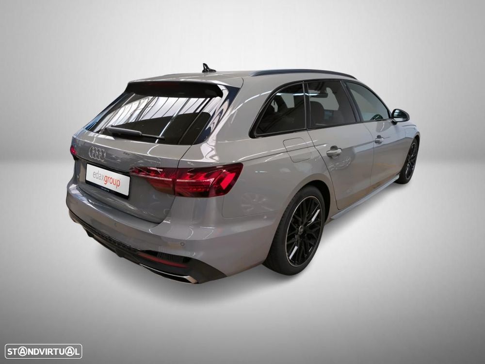 Audi A4 Avant 35 TDI S line S tronic - 2