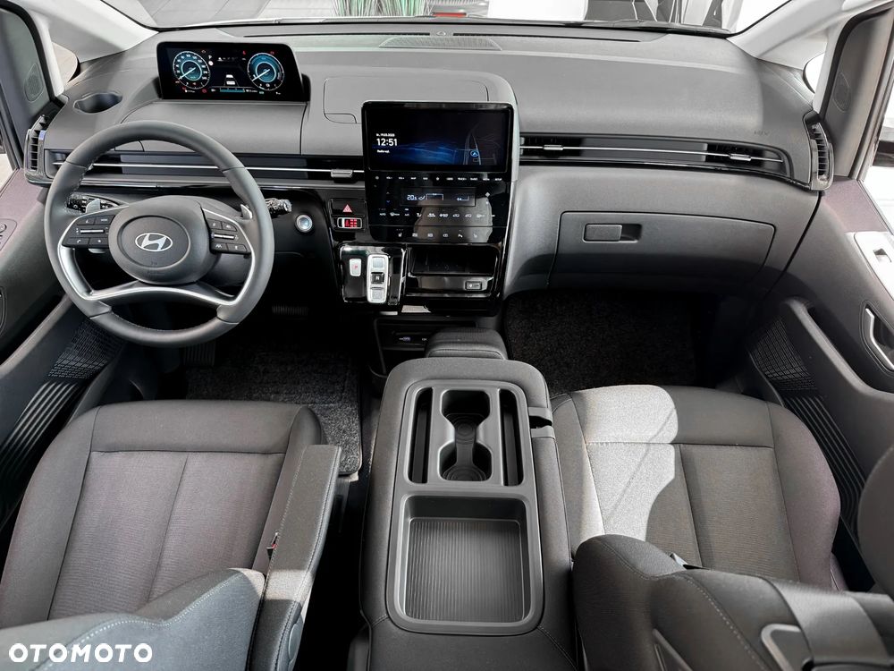 Hyundai Staria 1.6 T-GDI HEV Smart Business - 6