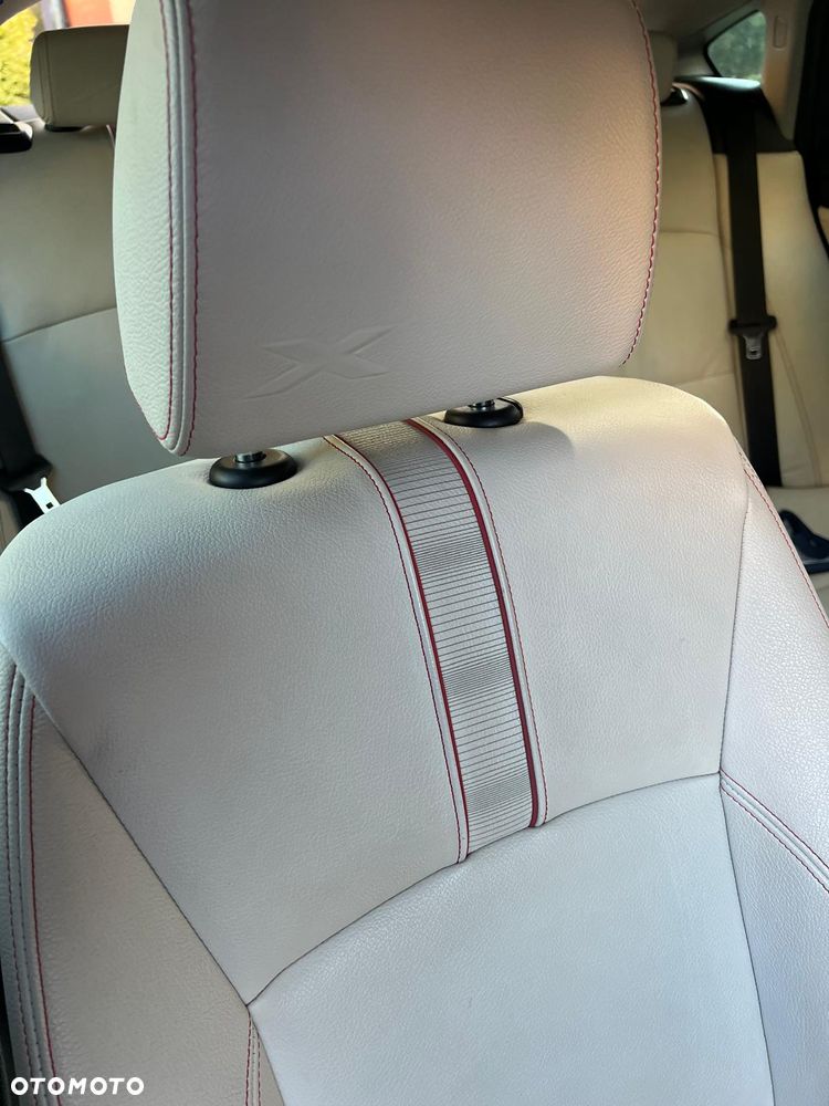 BMW X4 xDrive20d xLine - 12
