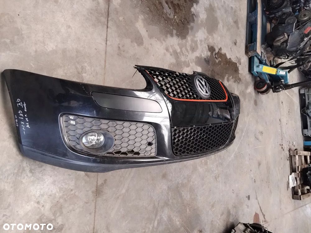 VW Golf 5 V zderzak przedni GTI - 2